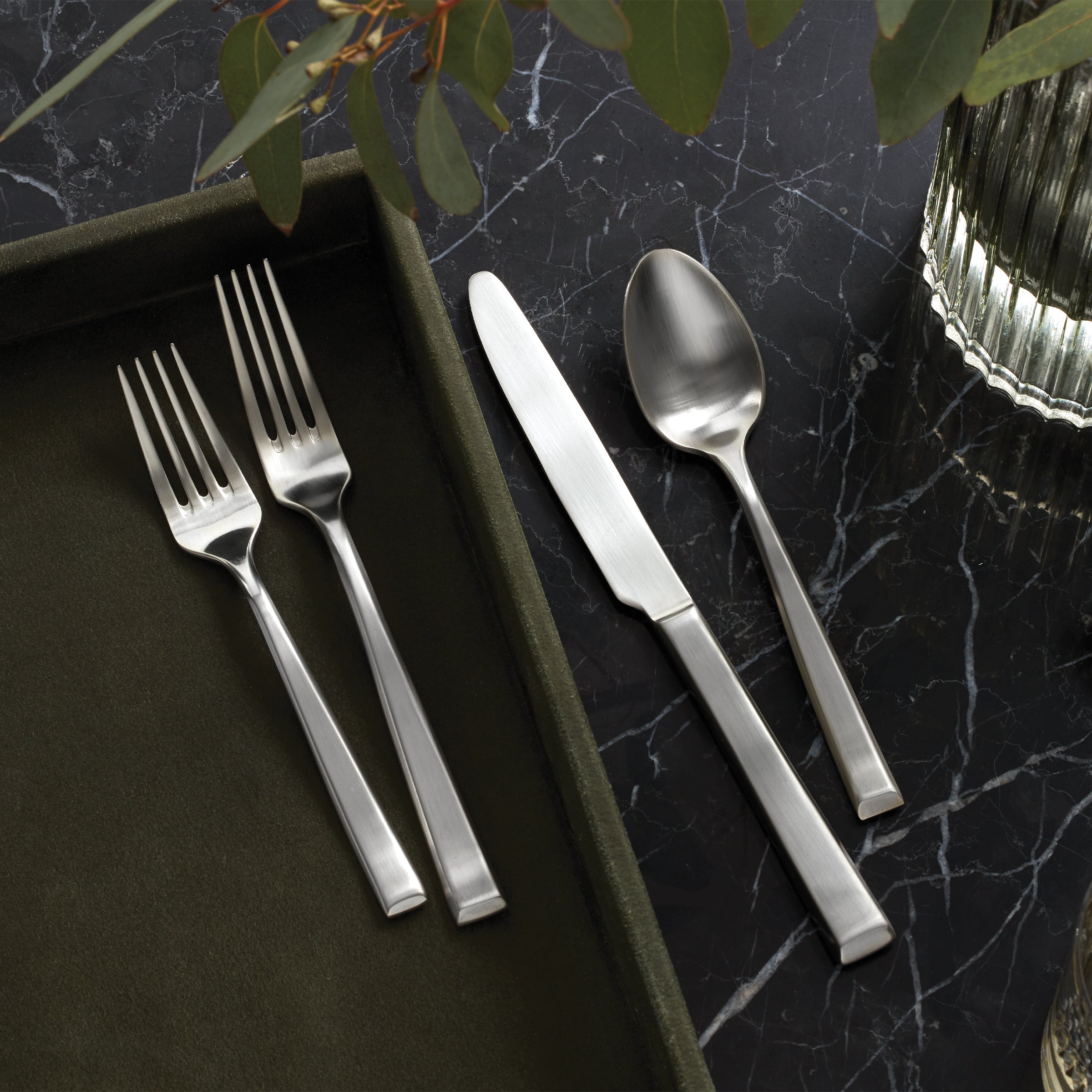 East End Satin 20 Piece Flatware Set