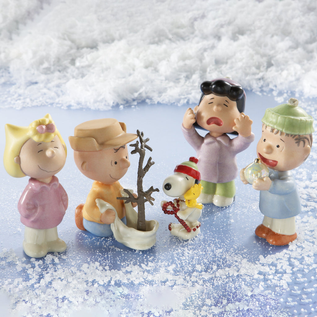 "Peanuts 5-Piece ""A Charlie Brown Christmas"" Figurine Set"
