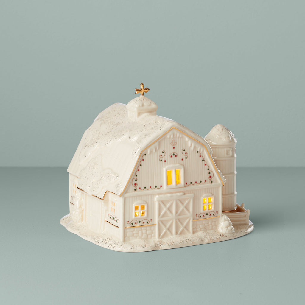 Mistletoe Park Lit Barn Figurine