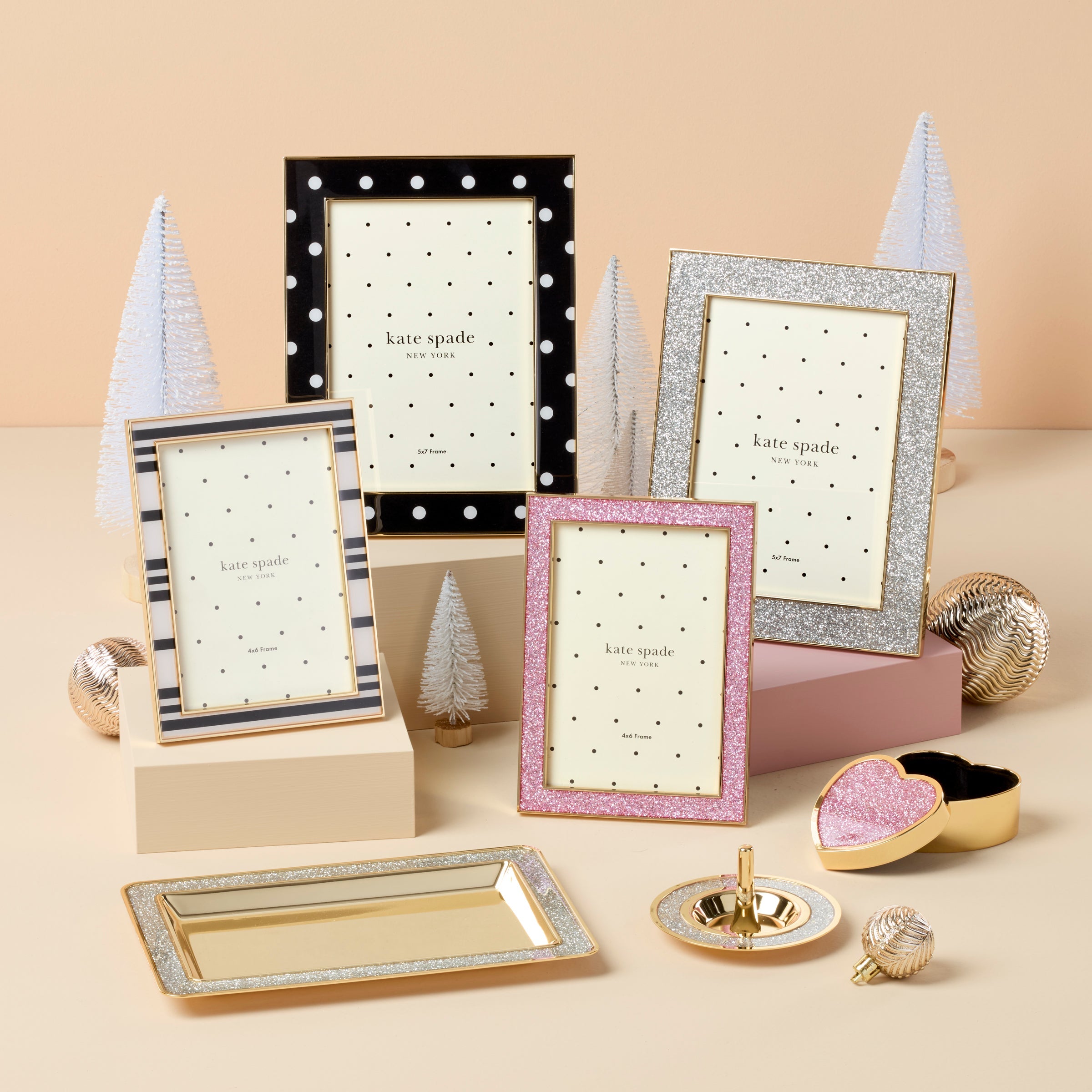 "Sitting Pretty 4"" X 6"" Pink Glitter Frame"